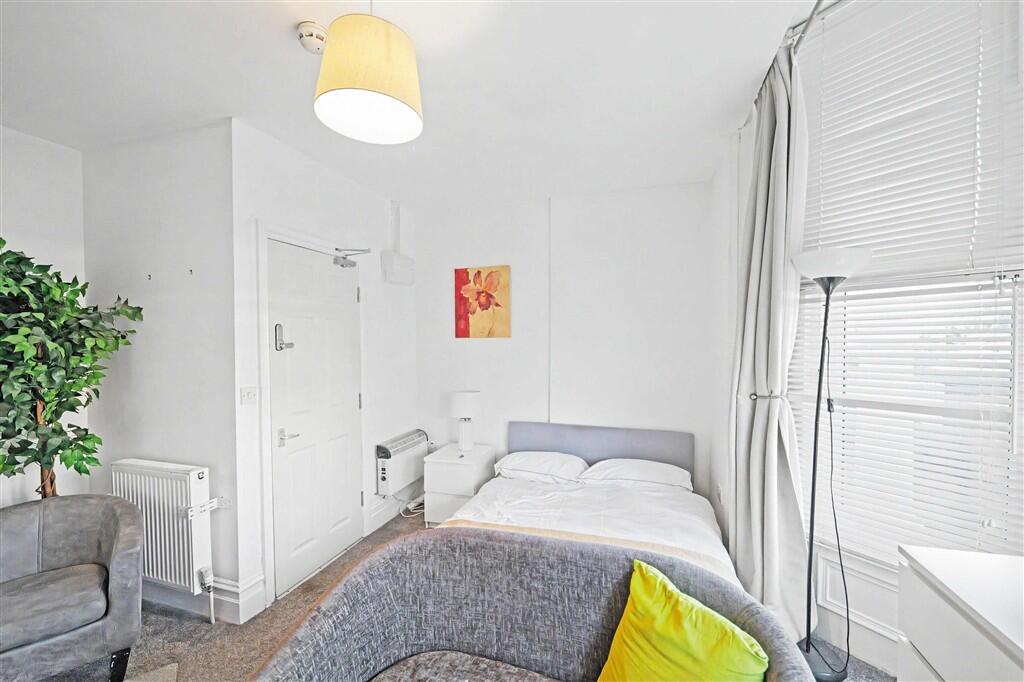 House in Stockton-on-Tees - View 4