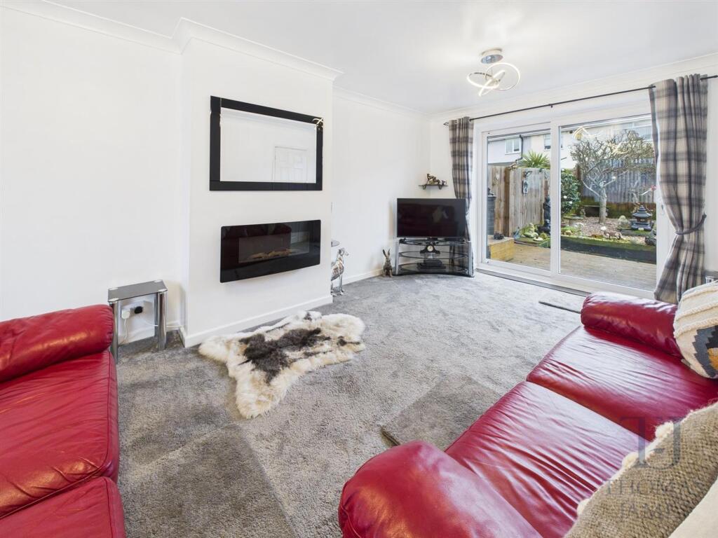 House in Nottingham, Clifton - View 3