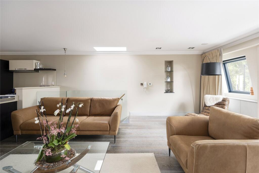 Apartment in London - View 4