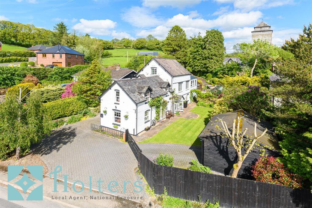 Bettws Cedewain, Newtown, SY16 photo 2