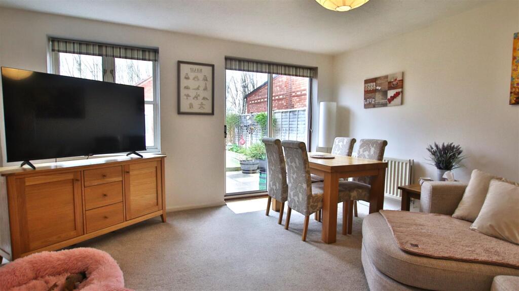 House in Tewkesbury, Wheatpieces - View 3
