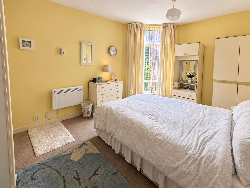 Apartment in Liverpool - View 5