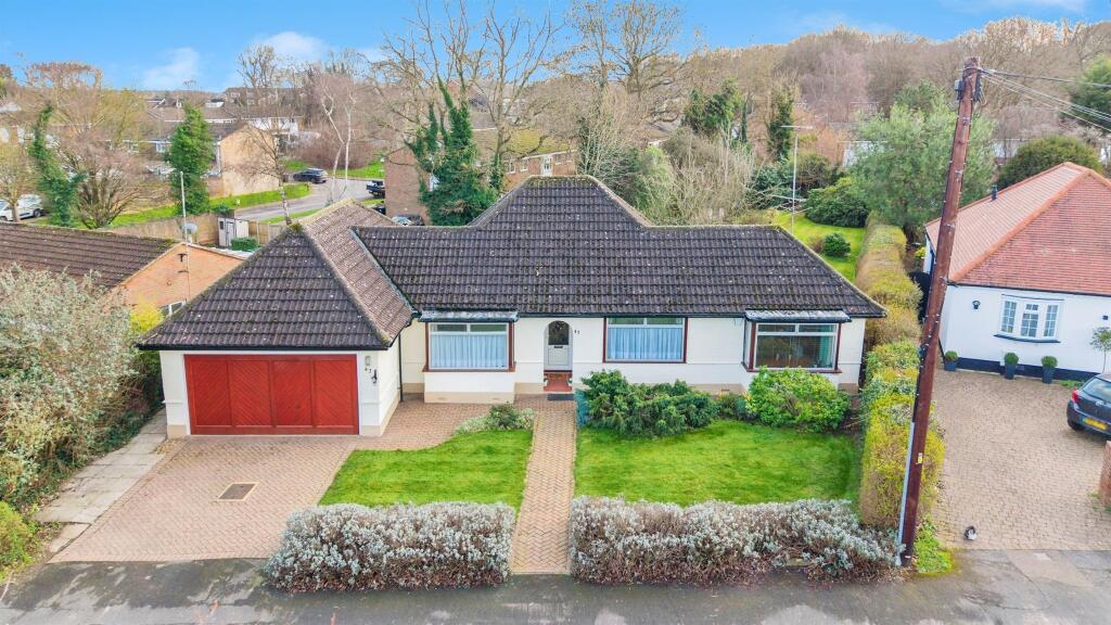Main image of property: Mayflower Road, Park Street, St. Albans