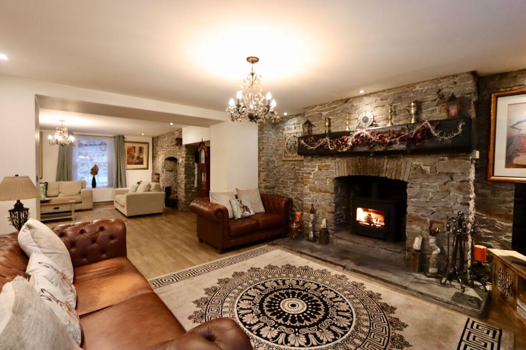 Railway Terrace, Hollybush, NP12 - View 5