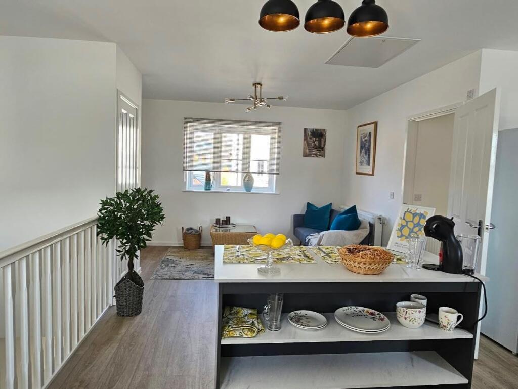 House in Eastleigh, Botley - More