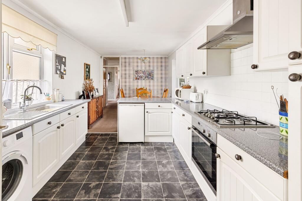Station Road, Congresbury, BS49 photo 2