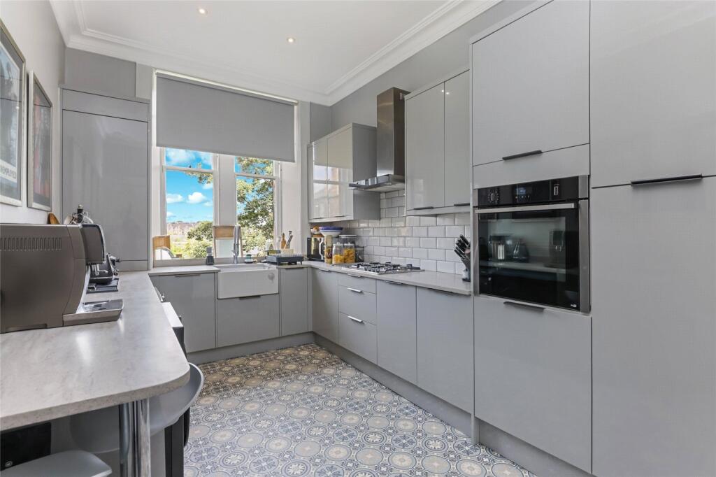 Apartment in Glasgow, North Kelvinside, Hillhead - View 3