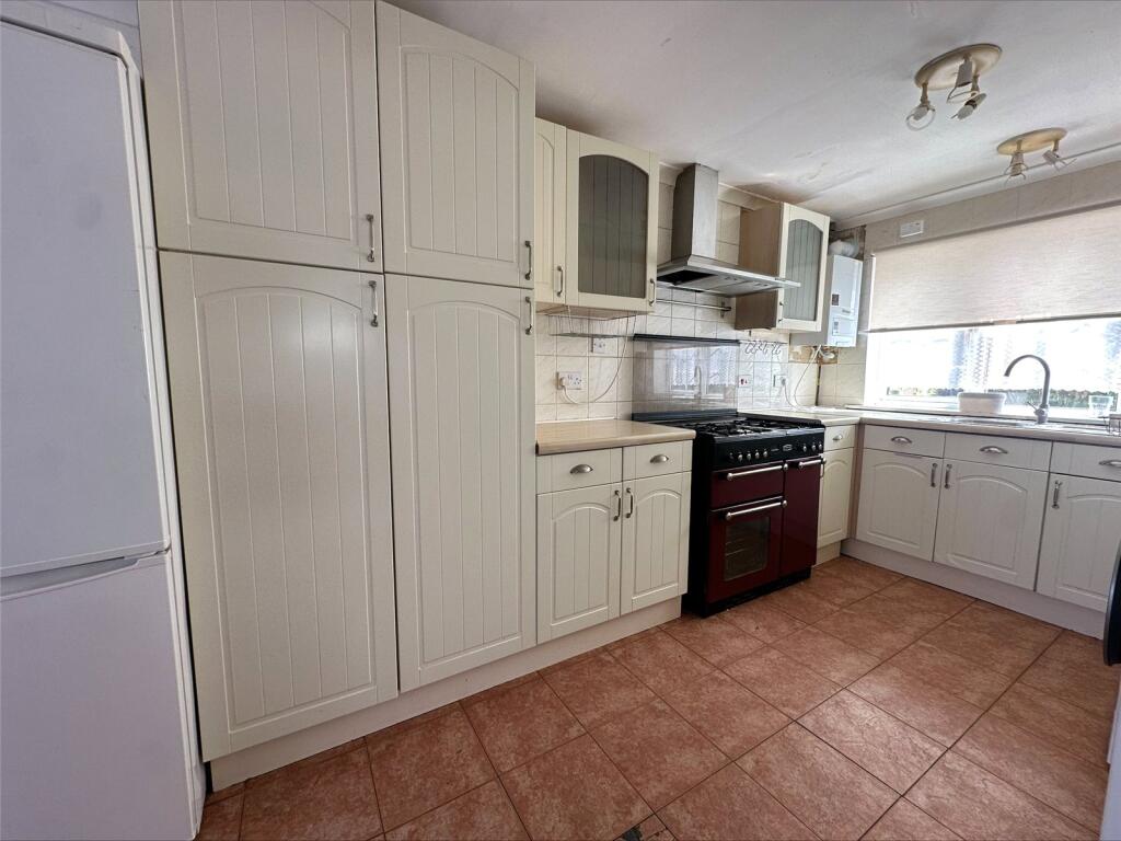 House in Bracknell - View 3