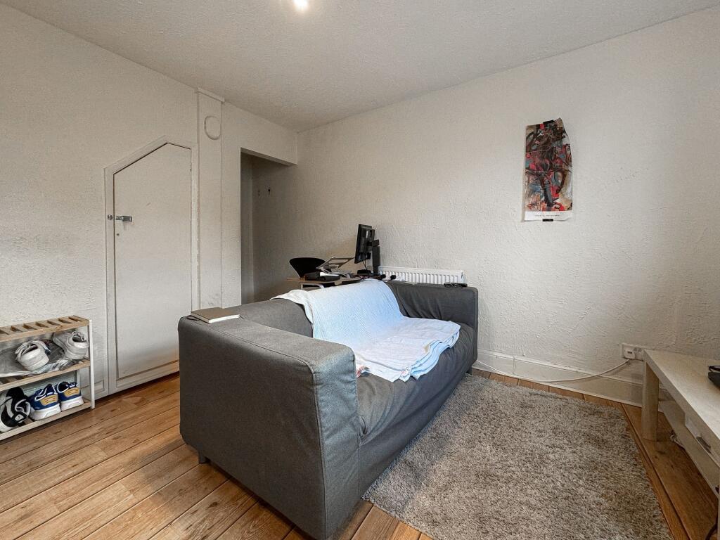 Main image of property: Southampton Street, Reading, RG1