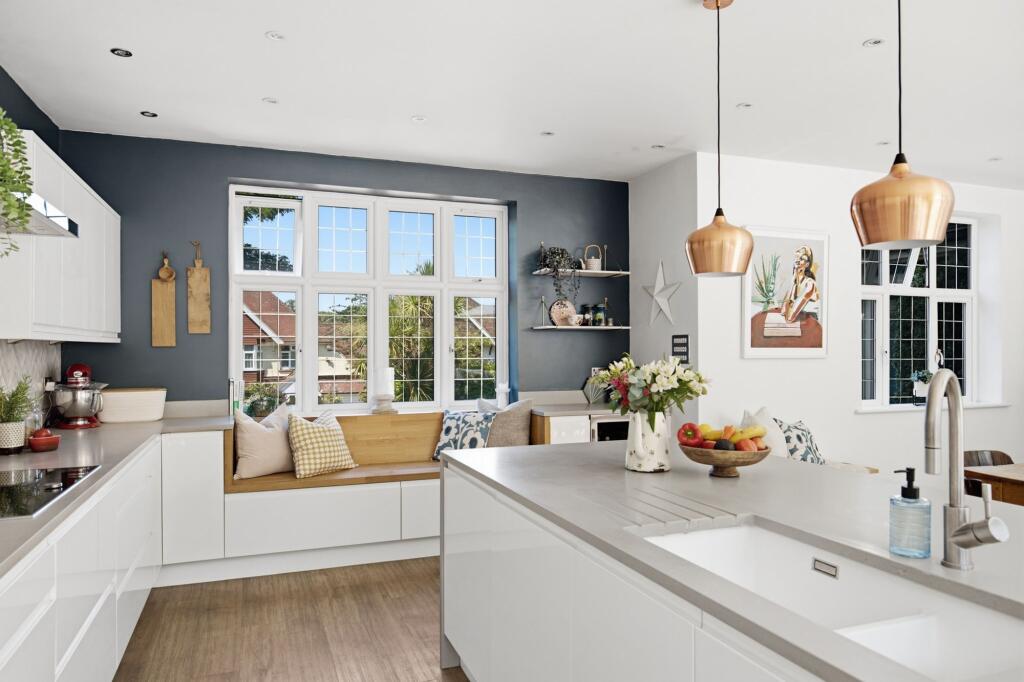 House in Tunbridge Wells, Kent - View 5