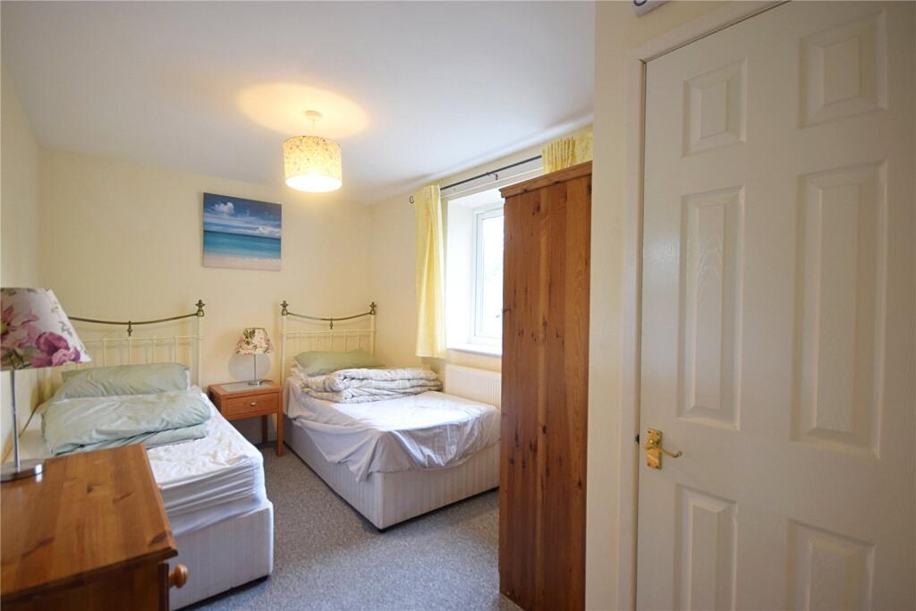 House in Aberdyfi, Aberdovey - More