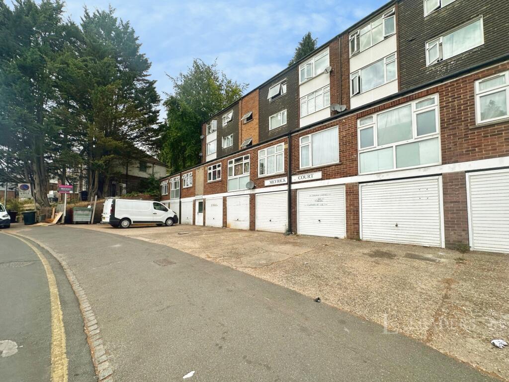 Main image of property: Meyrick Avenue, Luton, Bedfordshire, LU1