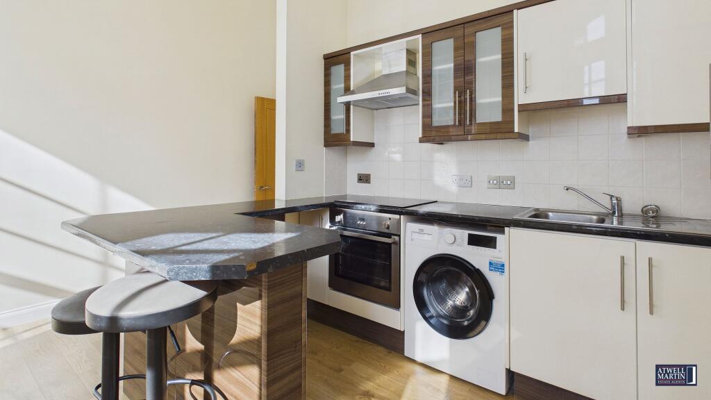 Apartment in Plymouth - View 5