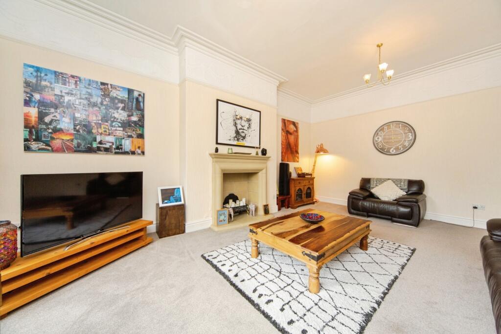 Apartment in Chester - View 4