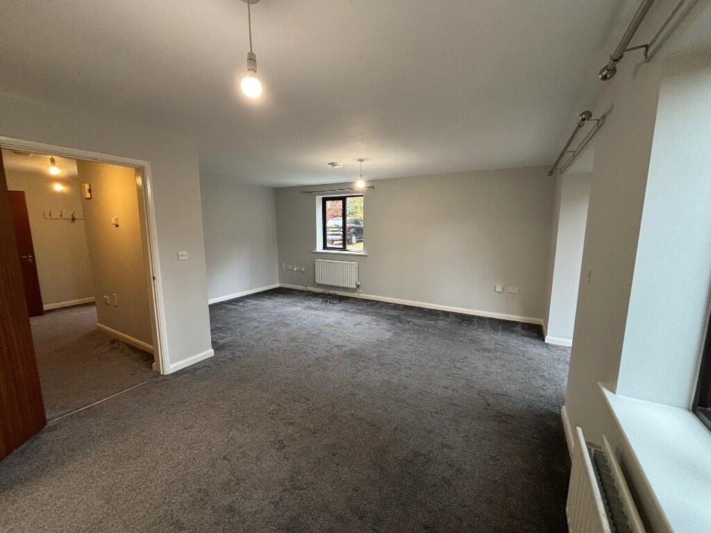 House in Ipswich - View 3