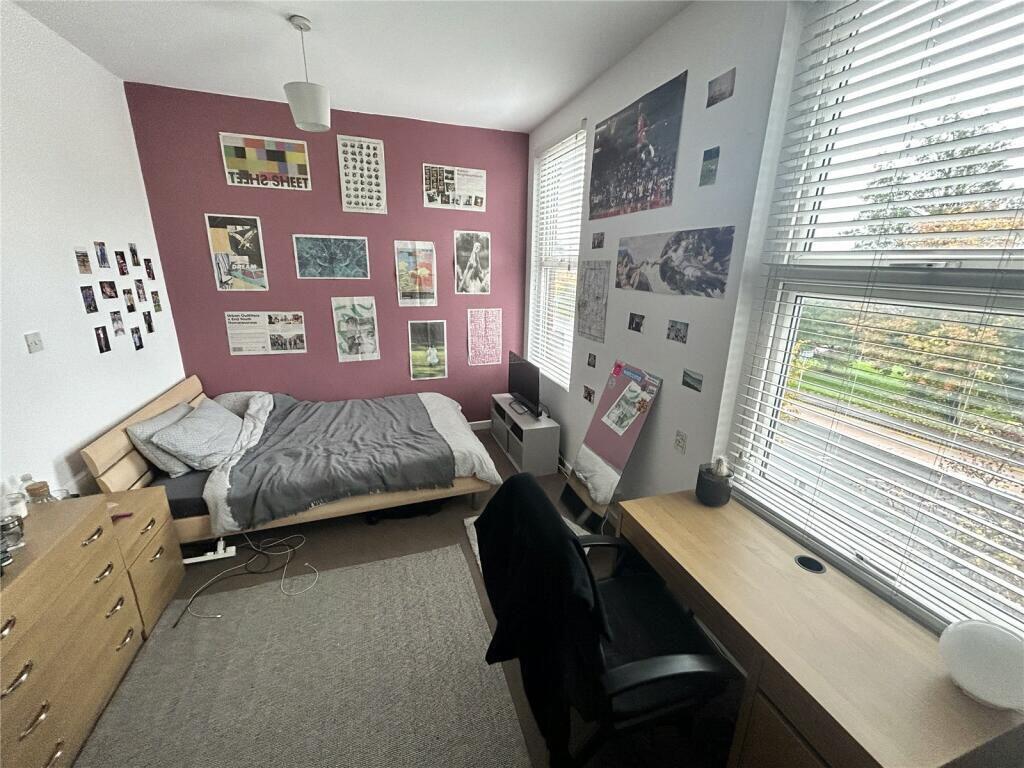 House in Leeds, West Yorkshire - More