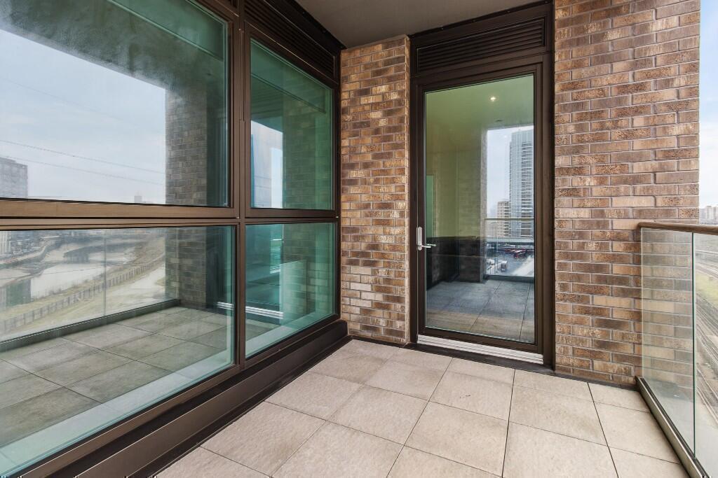 Main image of property: Silvertown Way, London, E16