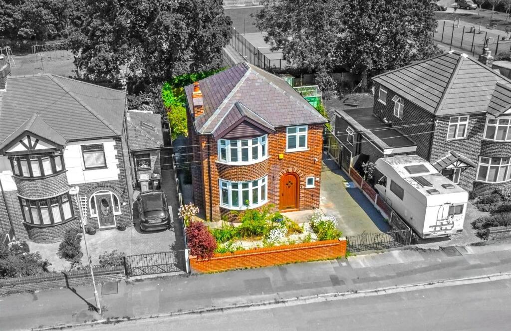 Main image of property: Meriton Road, Handforth