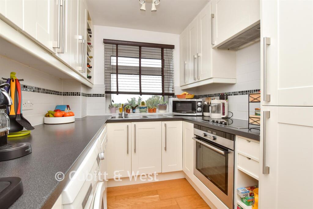Apartment in London, Wallington - View 3
