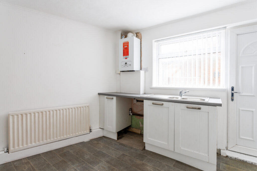 Apartment in South Tyneside, West Harton - View 5