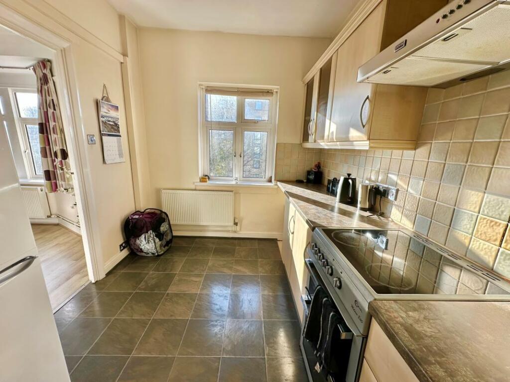 Apartment in Bournemouth, Lansdowne - View 3