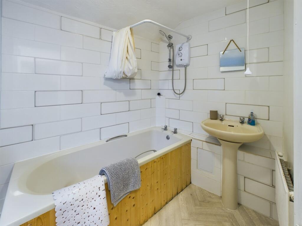 House in Forest of Dean, Cinderford - More