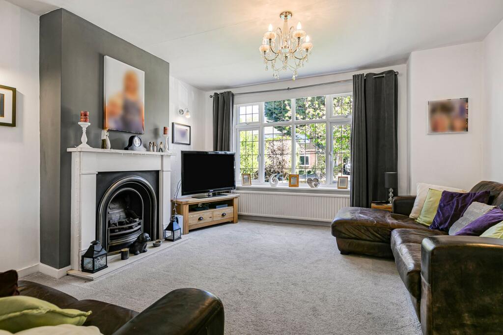 Overdale, Ashtead, KT21 photo 4
