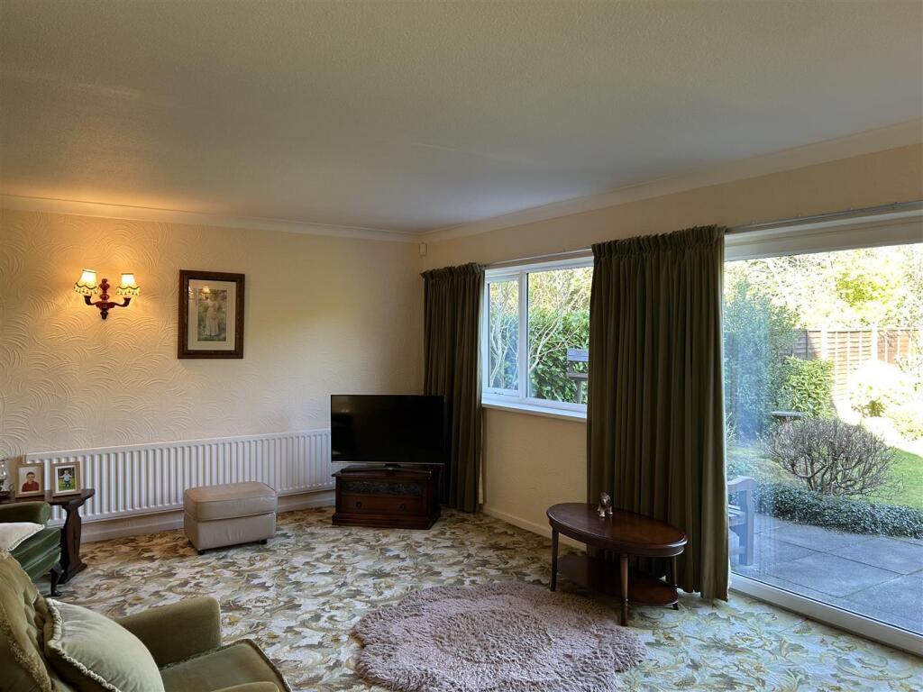 House in Hollywood, Wythall - View 3