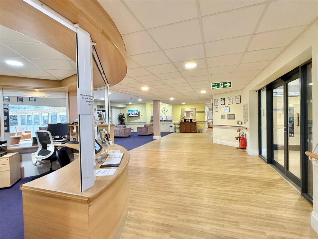 Additional image 17 of Queensridge Court