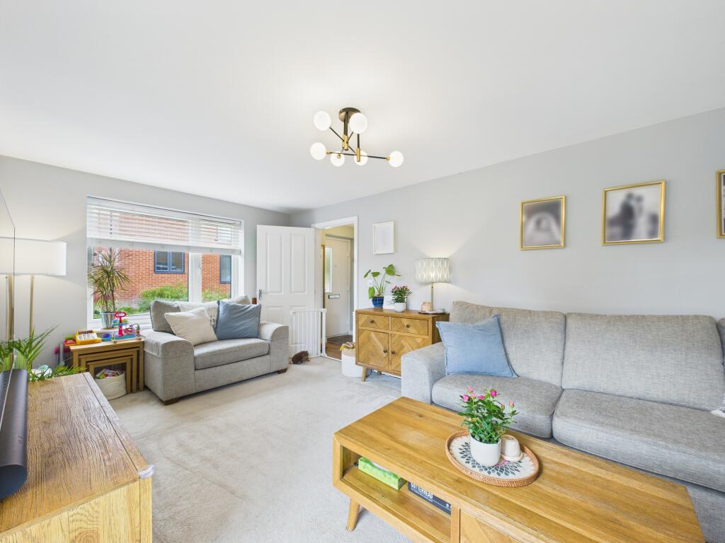 Lady Margaret Hall Way, Basingstoke, RG24 photo 3