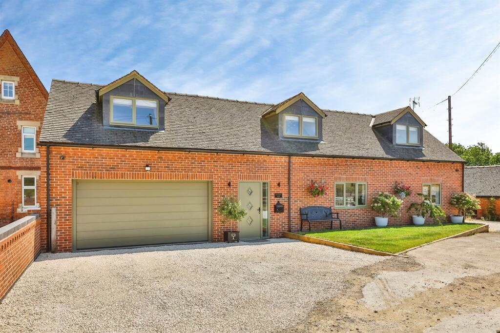 Main image of property: Aldercar Lane, Langley Mill, Nottingham