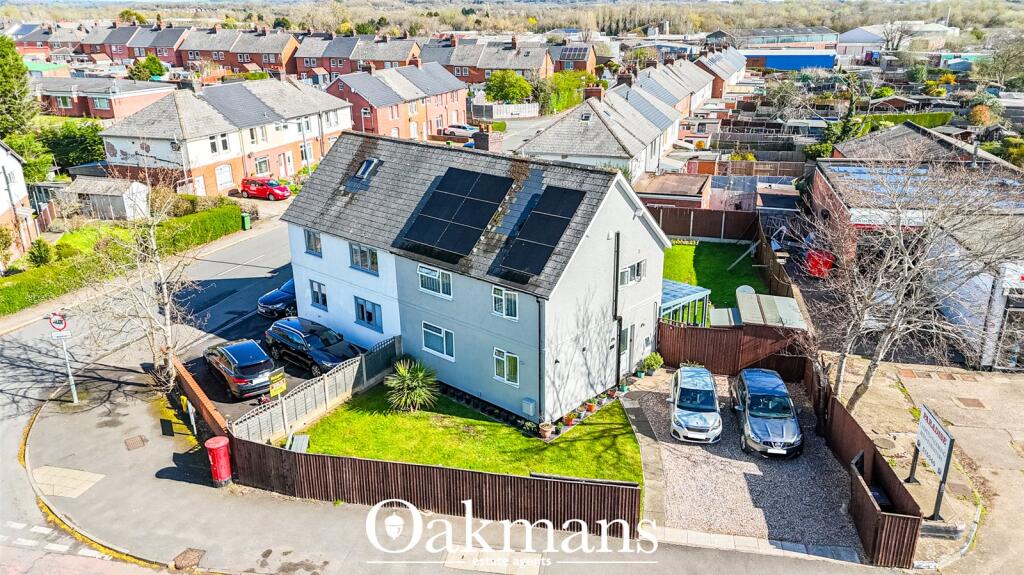 Main image of property: Holloway Lane, Redditch, Worcestershire, B98