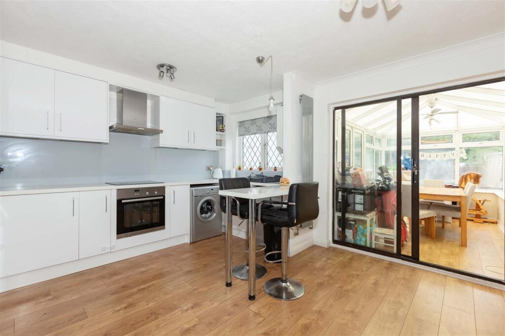 House in Worthing, West Sussex - View 3