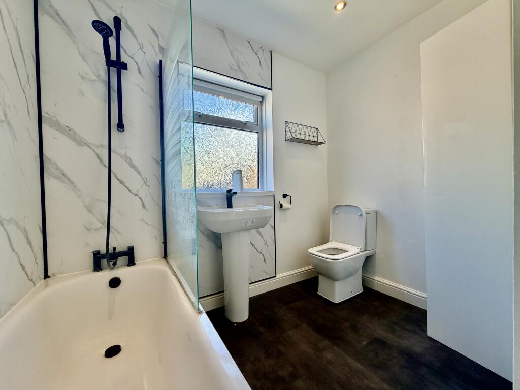 House in Portsmouth - View 5