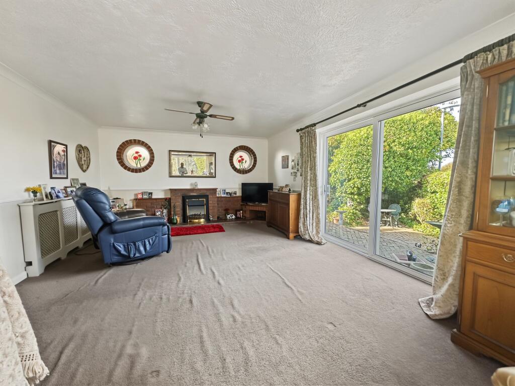 Pelham Rise, Peacehaven, BN10 8BD photo 5