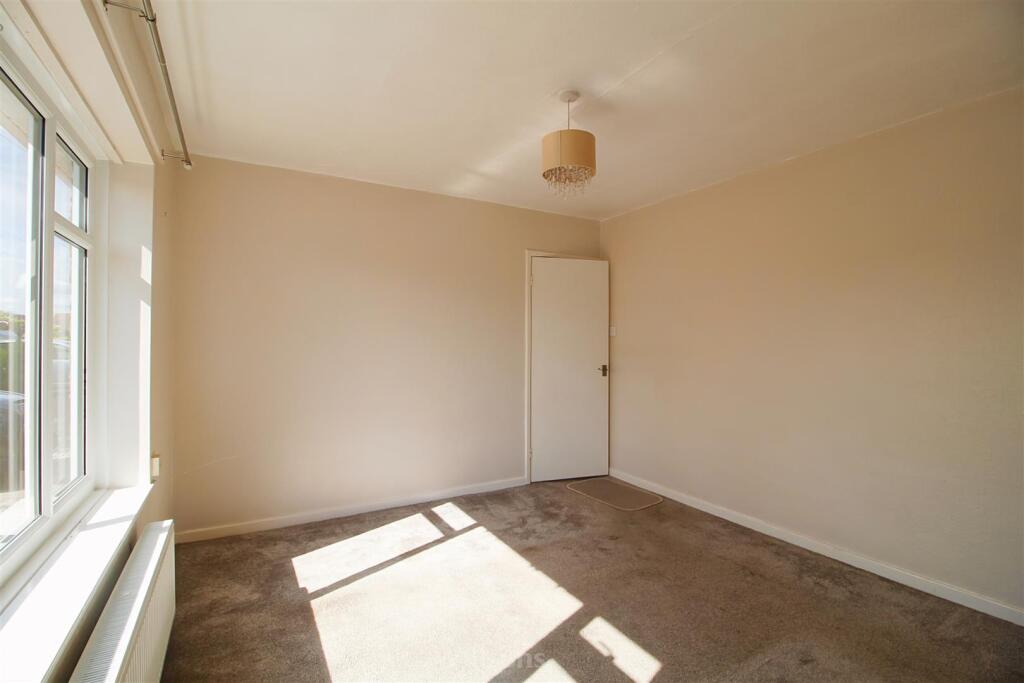 Dutton Avenue, Skegness photo 3