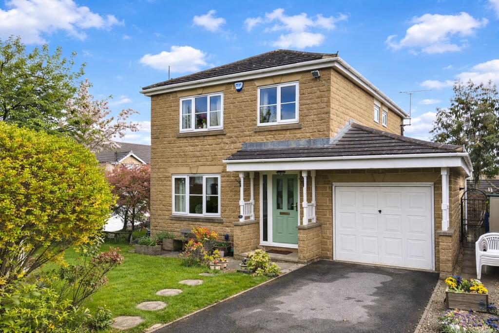 Main image of property: Richmond Grove, Gomersal, Cleckheaton, West Yorkshire, BD19