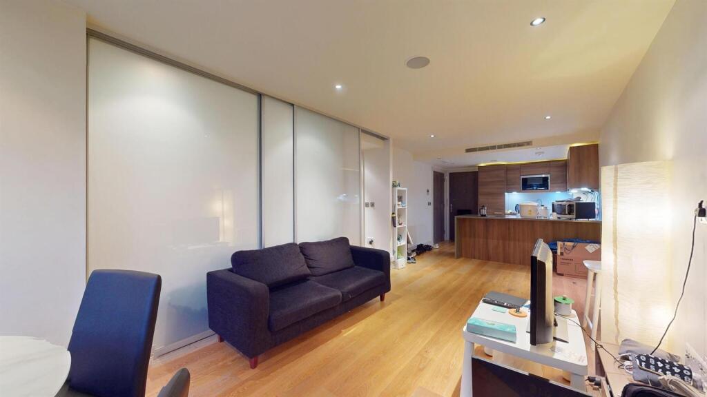 Townmead Road, Imperial Wharf photo 4