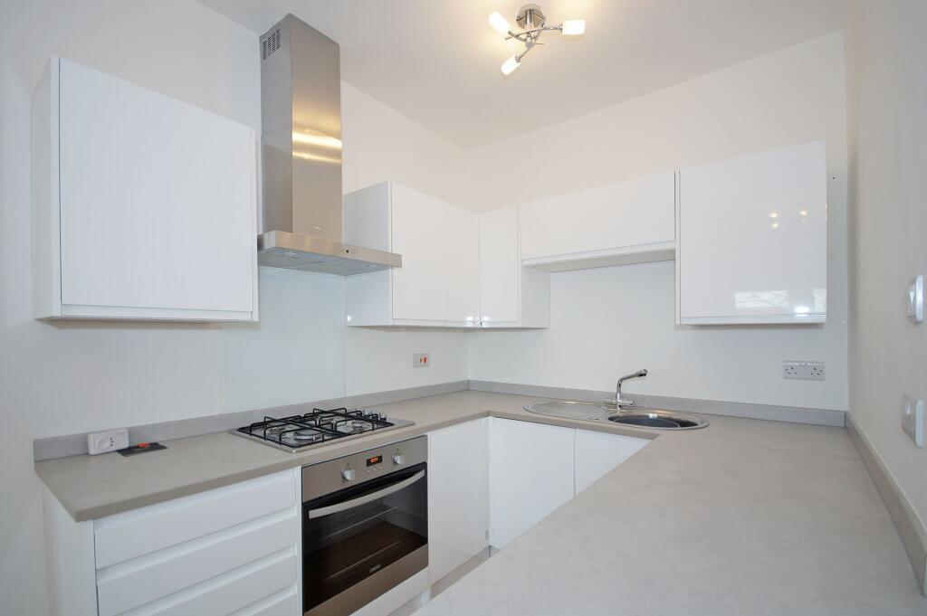Apartment in Harrogate - View 3