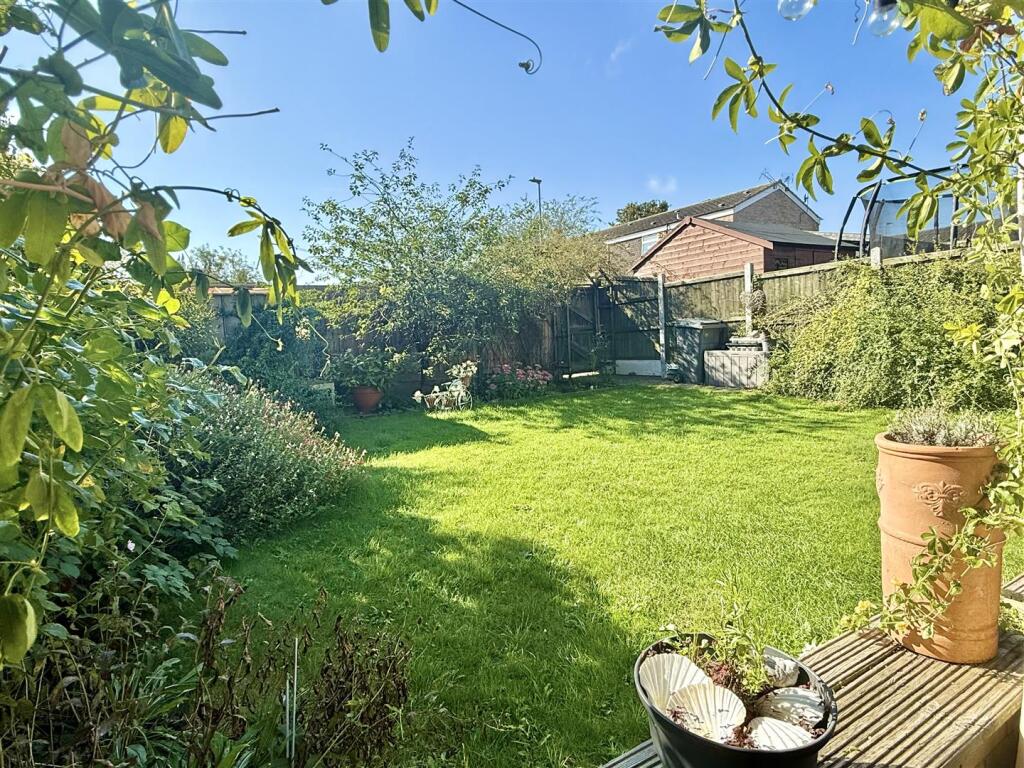 Lodge Road, Writtle, Chelmsford photo 4