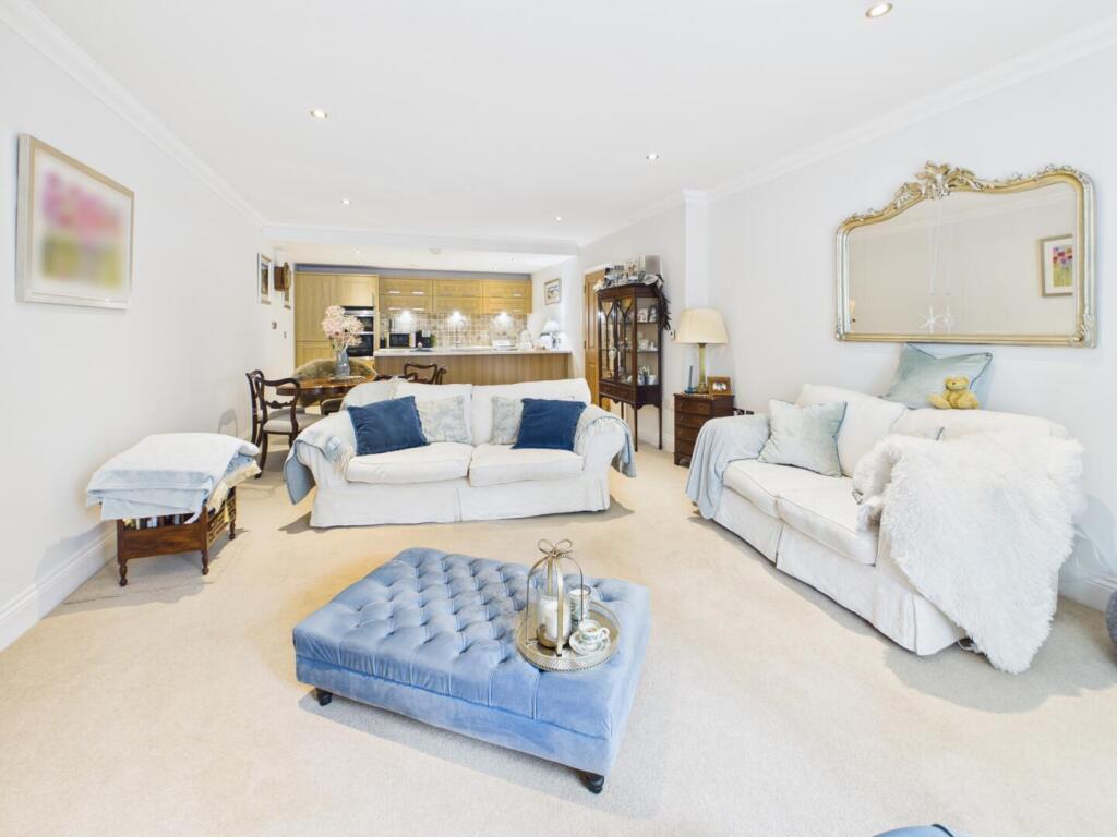 Apartment in Lincoln - View 2