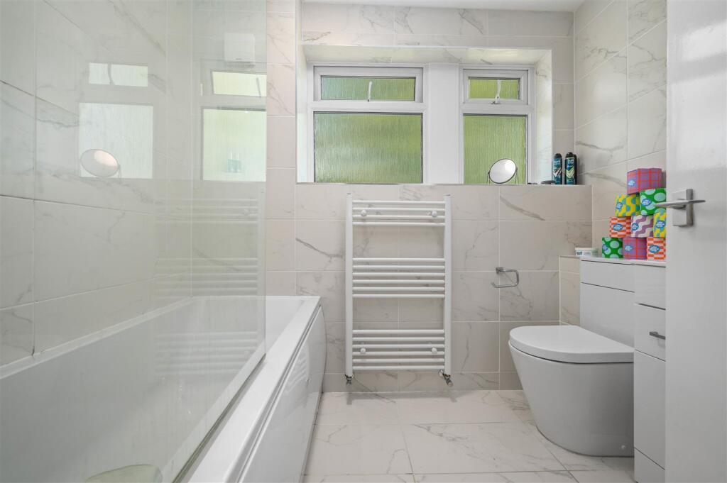 White House Way, Solihull - More