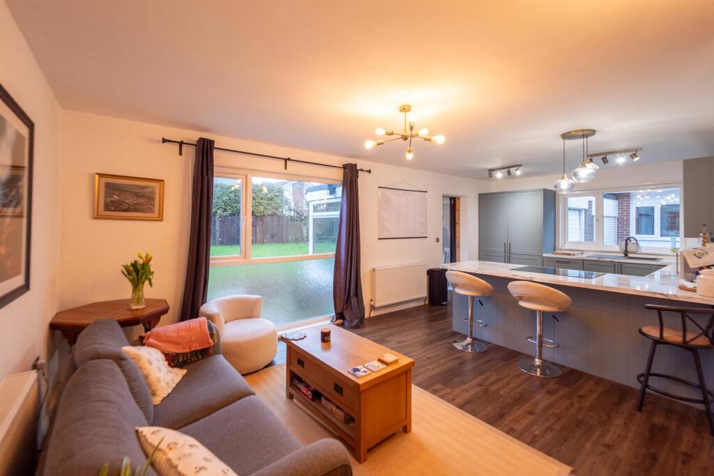 Offerton Close, South Hylton, Sunderland photo 2