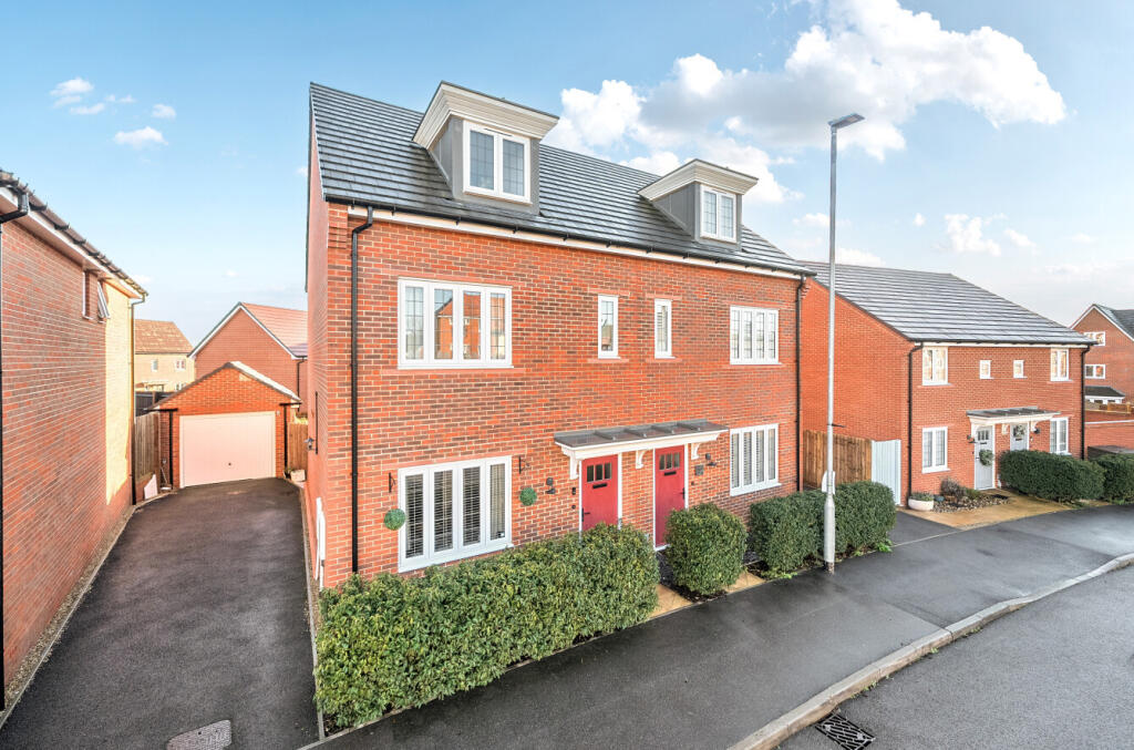 Main image of property: St. Georges Park, Binfield, Bracknell, Berkshire, RG42