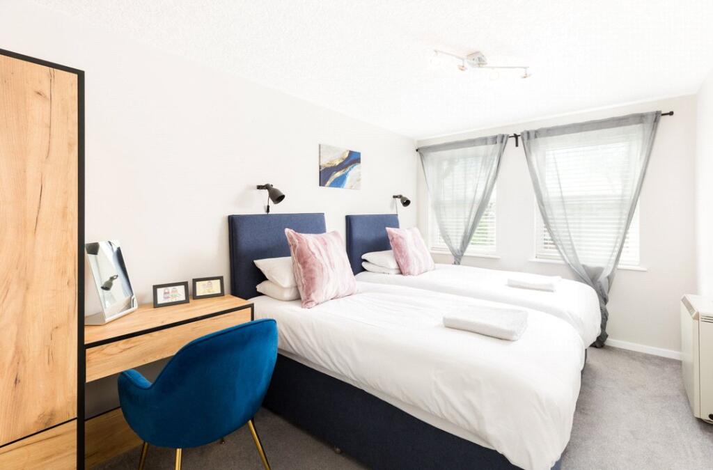 Guys Cliffe Avenue, Leamington Spa, Warwickshire, CV32 - View 3