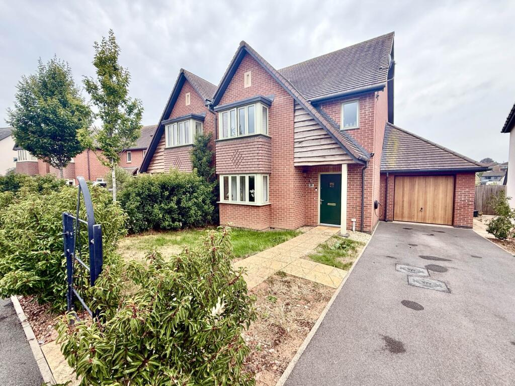 4-bed semi-detached on Lipscomb Avenue, Plumb Park, £455,000