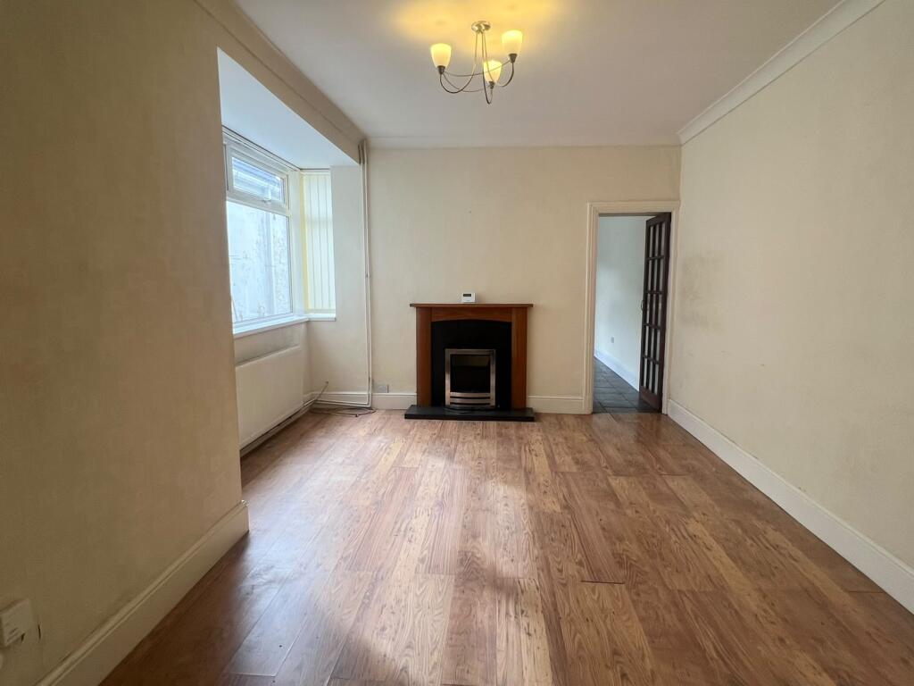House in Llanelli, Eastgate - View 4