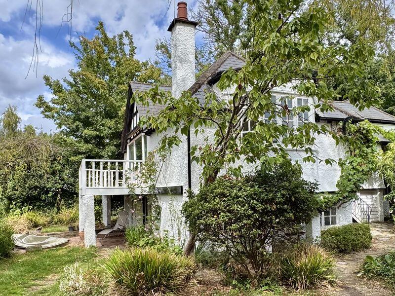 Abbottsbrook - Unique Opportunity photo 4