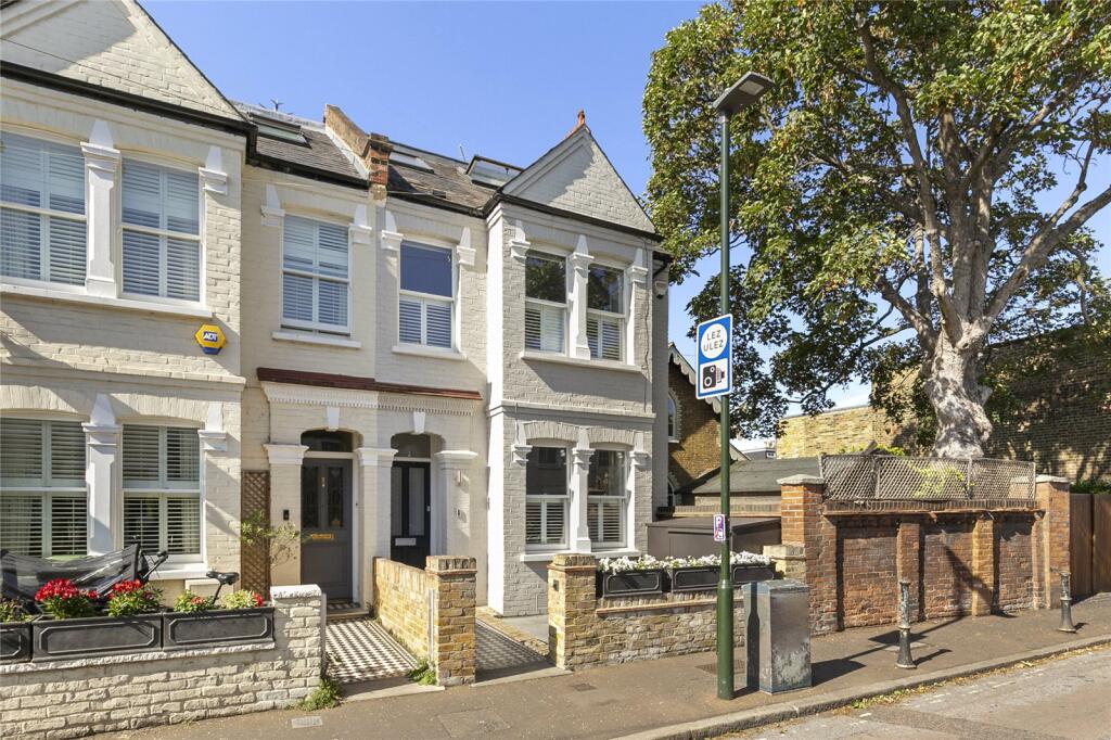 Main image of property: Queens Road, East Sheen, SW14