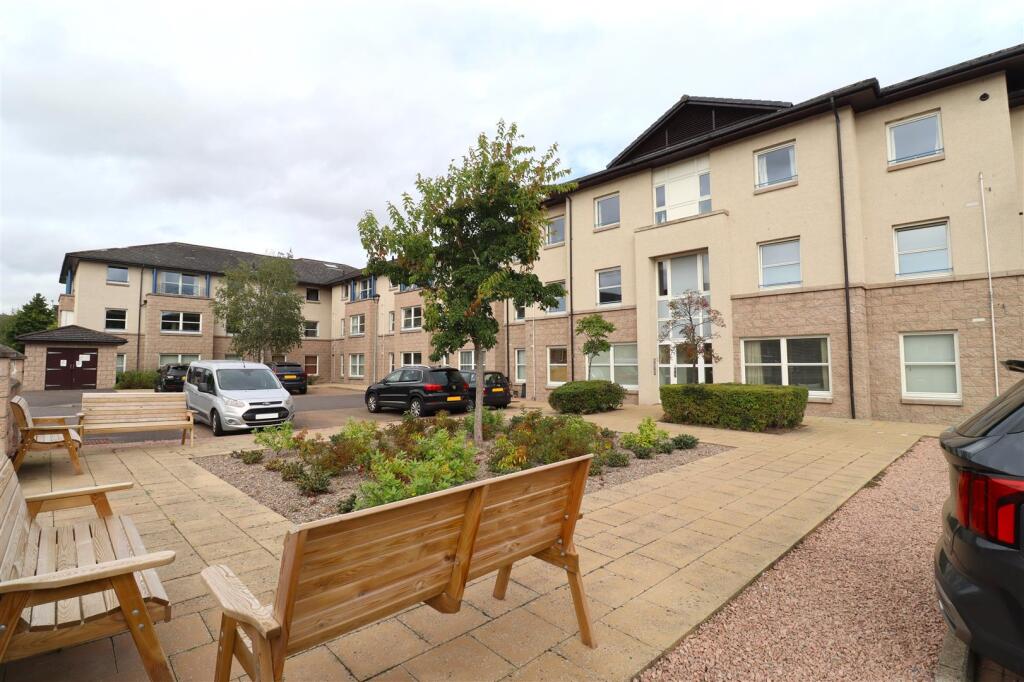 Main image of property: 42 Bishop's Park, Inverness